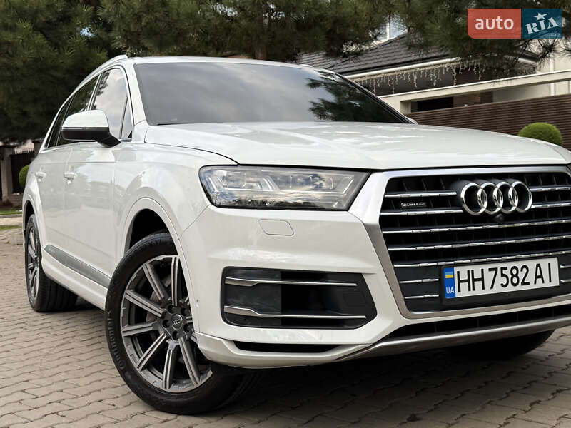 Позашляховик / Кросовер Audi Q7 2018 в Одесі