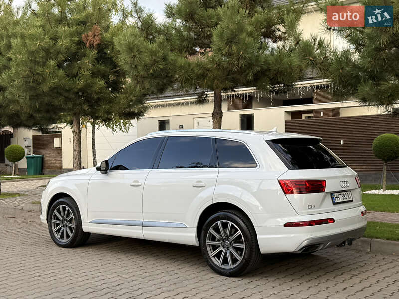 Позашляховик / Кросовер Audi Q7 2018 в Одесі