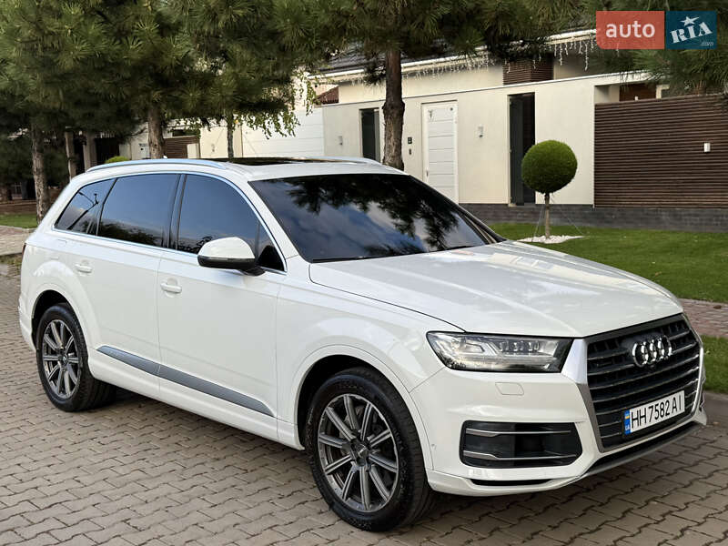 Позашляховик / Кросовер Audi Q7 2018 в Одесі