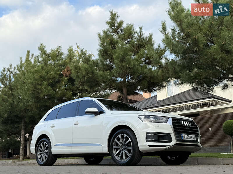 Позашляховик / Кросовер Audi Q7 2018 в Одесі