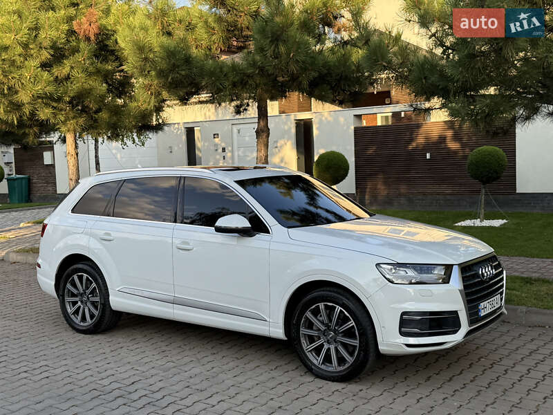 Позашляховик / Кросовер Audi Q7 2018 в Одесі