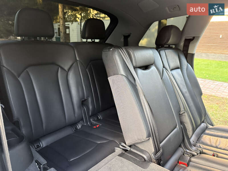 Позашляховик / Кросовер Audi Q7 2018 в Одесі