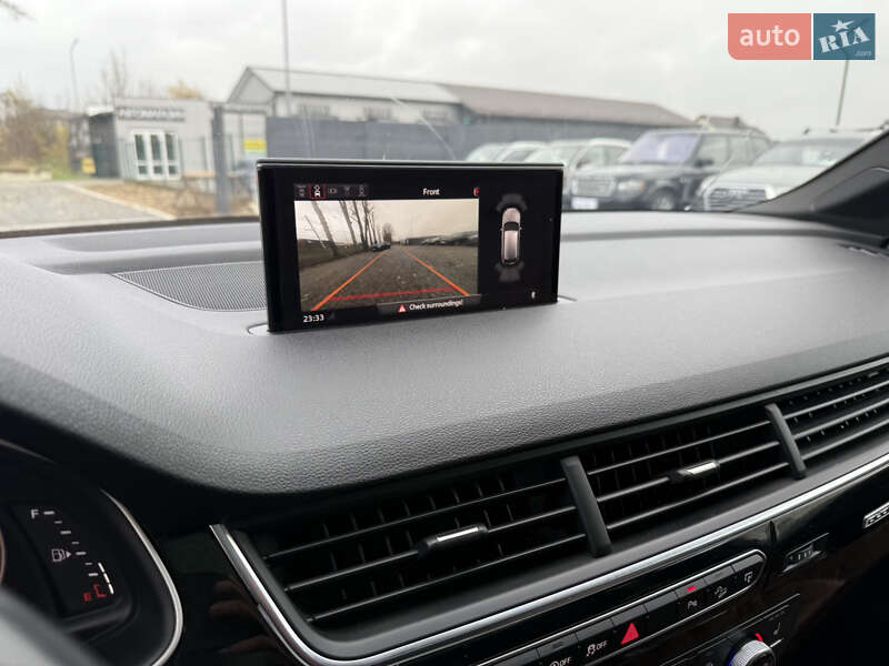 Позашляховик / Кросовер Audi Q7 2016 в Стрию