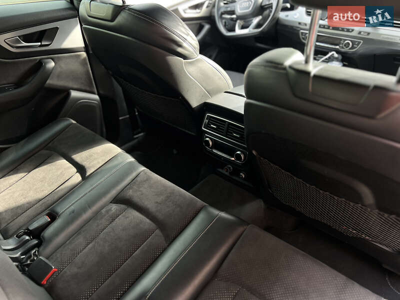 Внедорожник / Кроссовер Audi Q7 2017 в Одессе