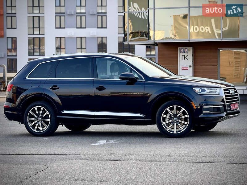 Внедорожник / Кроссовер Audi Q7 2018 в Киеве