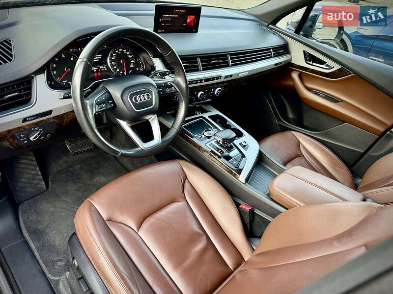 Внедорожник / Кроссовер Audi Q7 2018 в Киеве