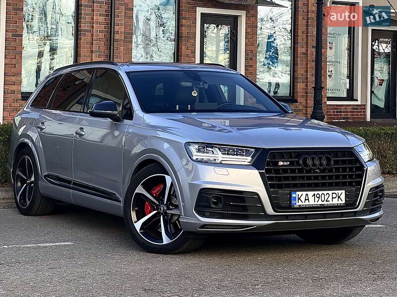 Позашляховик / Кросовер Audi Q7 2017 в Києві