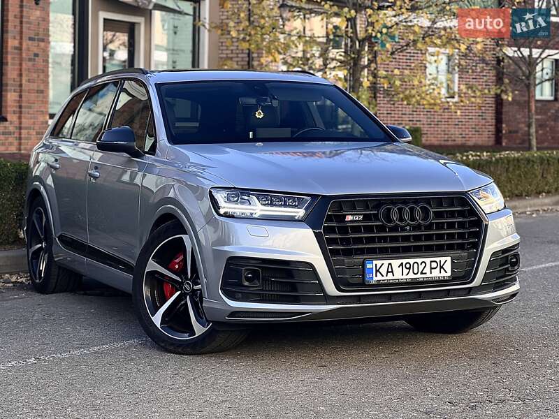 Позашляховик / Кросовер Audi Q7 2017 в Києві