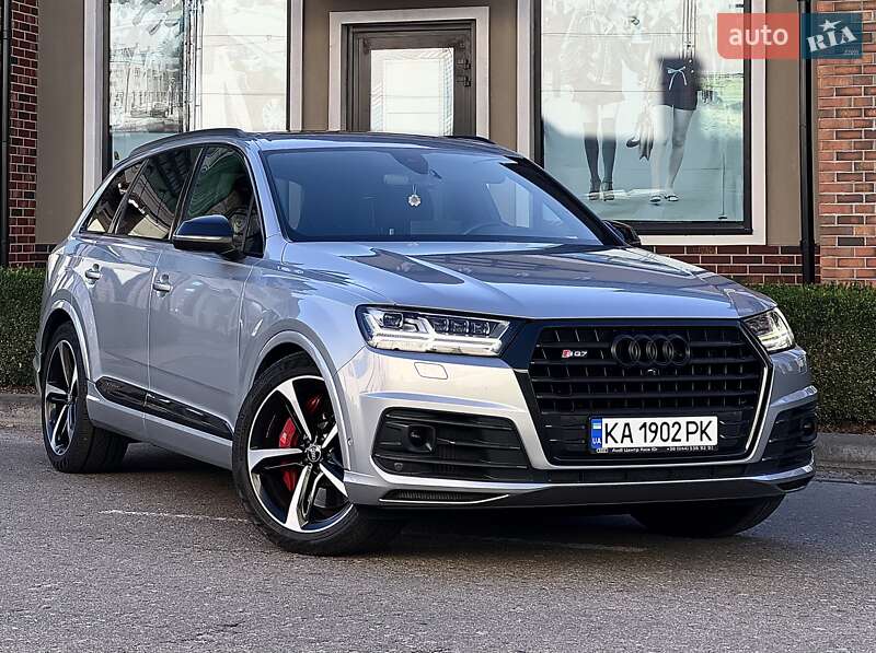 Позашляховик / Кросовер Audi Q7 2017 в Києві