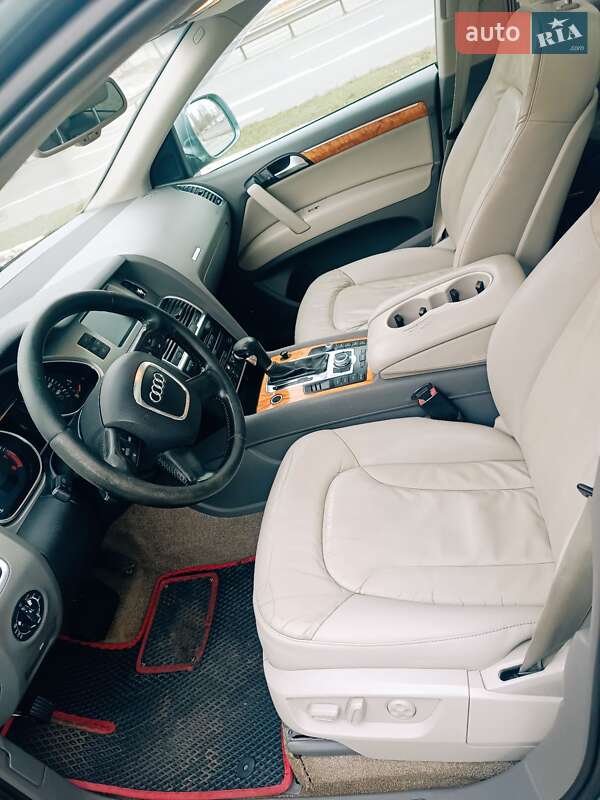 Внедорожник / Кроссовер Audi Q7 2007 в Киеве