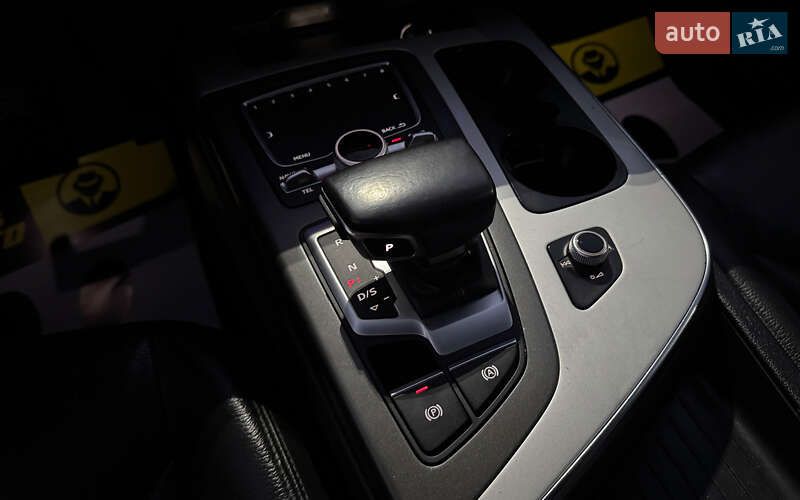 Позашляховик / Кросовер Audi Q7 2015 в Коломиї