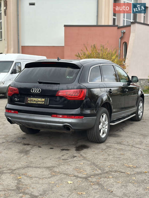 Позашляховик / Кросовер Audi Q7 2011 в Полтаві