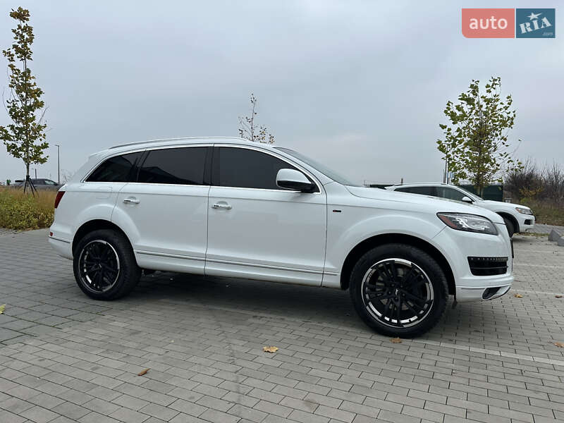 Внедорожник / Кроссовер Audi Q7 2014 в Ровно