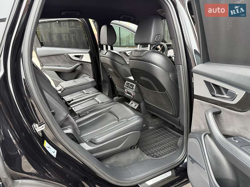 Внедорожник / Кроссовер Audi Q7 2016 в Киеве фото 120 Внедорожник / Кроссовер Audi Q7 2016 в Киеве
