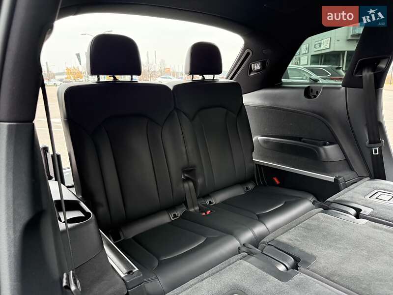 Внедорожник / Кроссовер Audi Q7 2016 в Киеве фото 144 Внедорожник / Кроссовер Audi Q7 2016 в Киеве