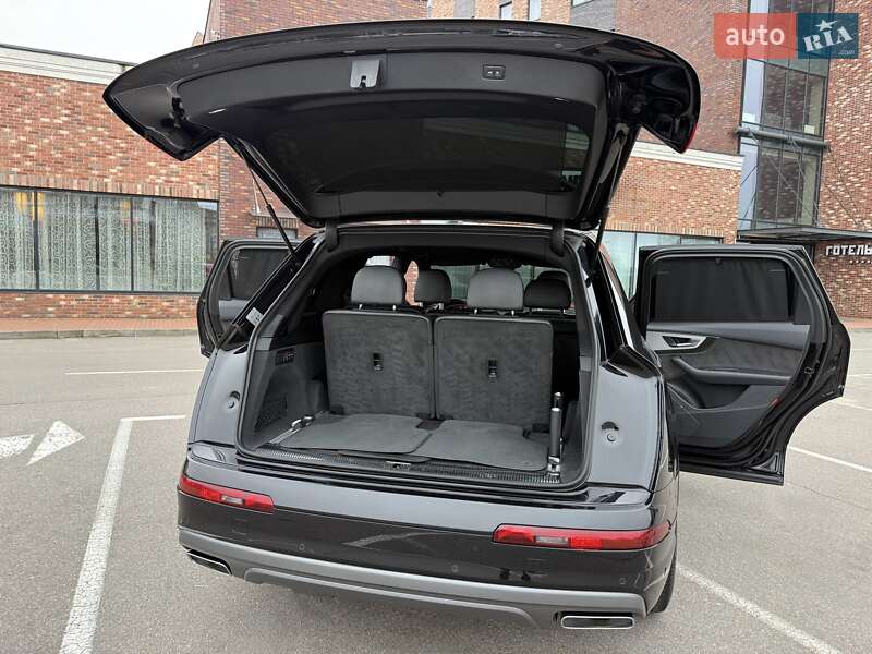 Внедорожник / Кроссовер Audi Q7 2016 в Киеве фото 147 Внедорожник / Кроссовер Audi Q7 2016 в Киеве