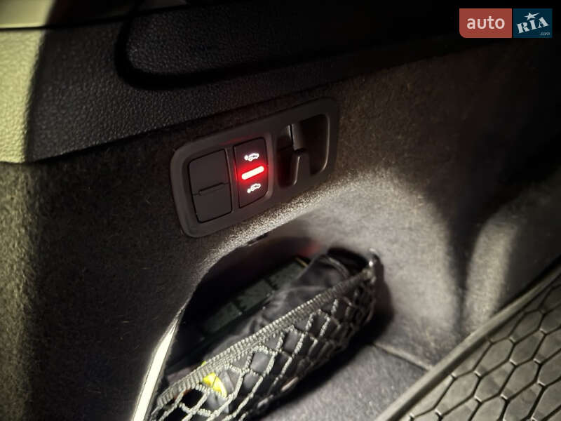 Внедорожник / Кроссовер Audi Q7 2024 в Харькове