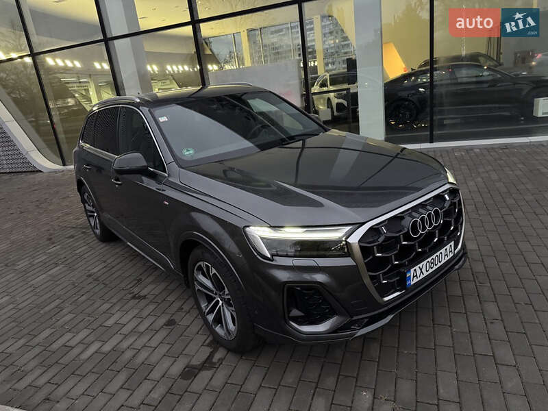 Внедорожник / Кроссовер Audi Q7 2024 в Харькове