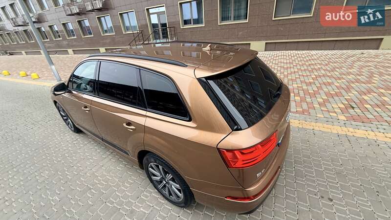 Внедорожник / Кроссовер Audi Q7 2017 в Одессе