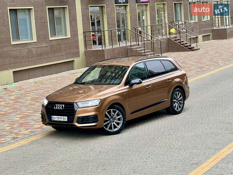 Внедорожник / Кроссовер Audi Q7 2017 в Одессе