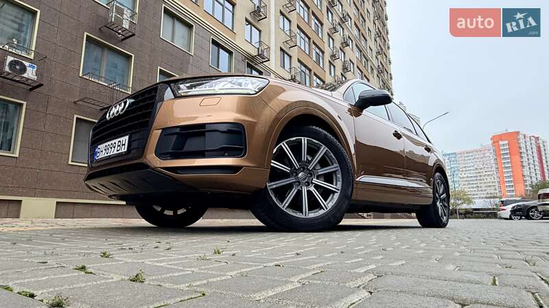 Внедорожник / Кроссовер Audi Q7 2017 в Одессе