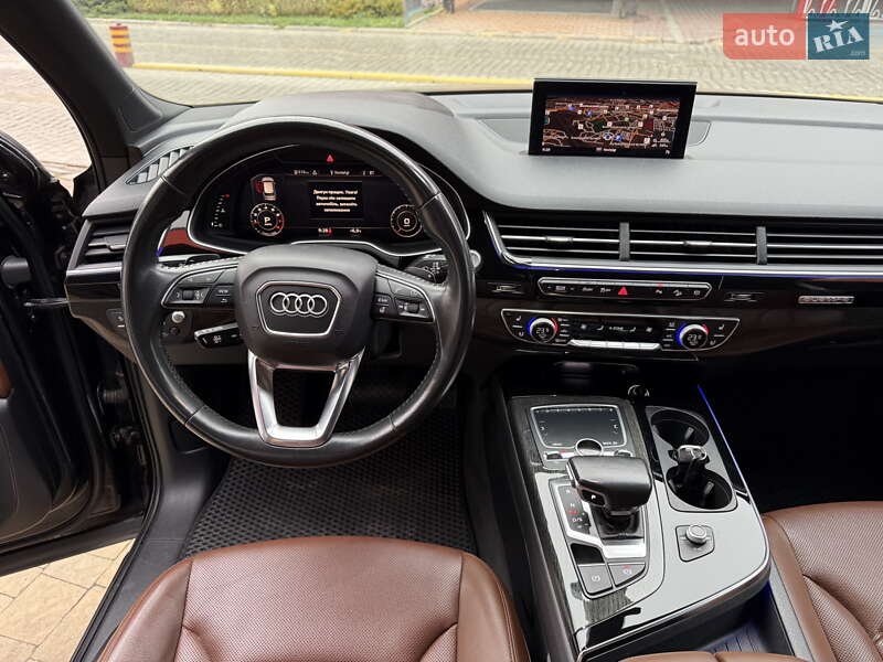 Позашляховик / Кросовер Audi Q7 2018 в Львові