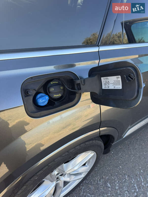 Позашляховик / Кросовер Audi Q7 2016 в Львові