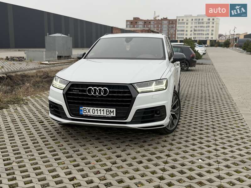 Позашляховик / Кросовер Audi Q7 2017 в Хмельницькому