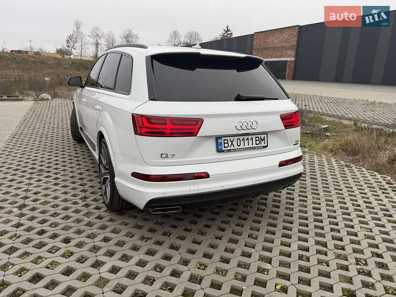 Позашляховик / Кросовер Audi Q7 2017 в Хмельницькому