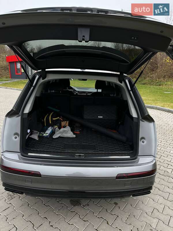 Внедорожник / Кроссовер Audi Q7 2017 в Тернополе