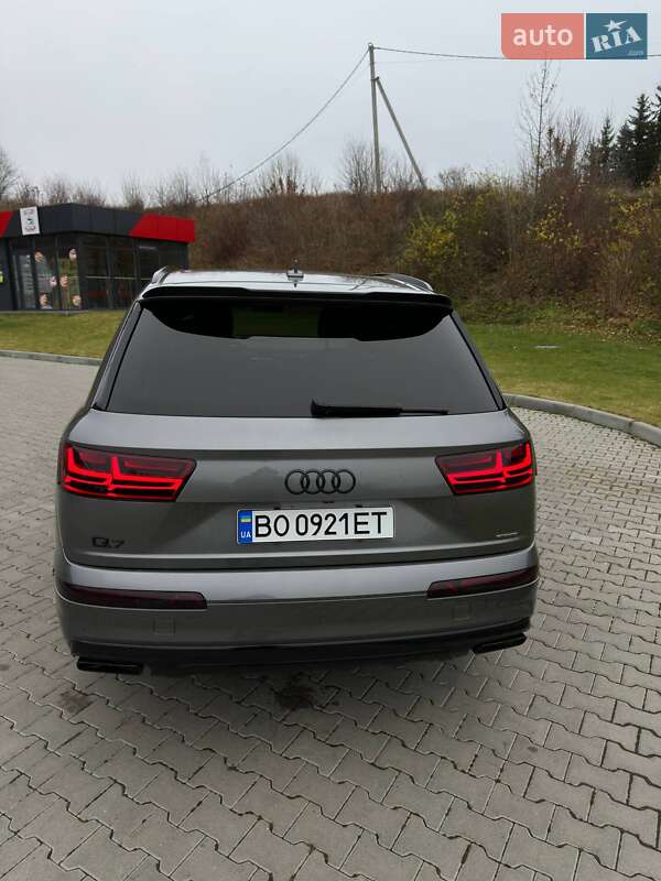Внедорожник / Кроссовер Audi Q7 2017 в Тернополе