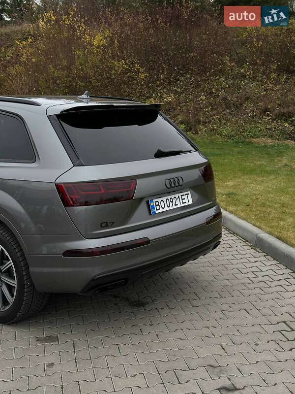 Внедорожник / Кроссовер Audi Q7 2017 в Тернополе