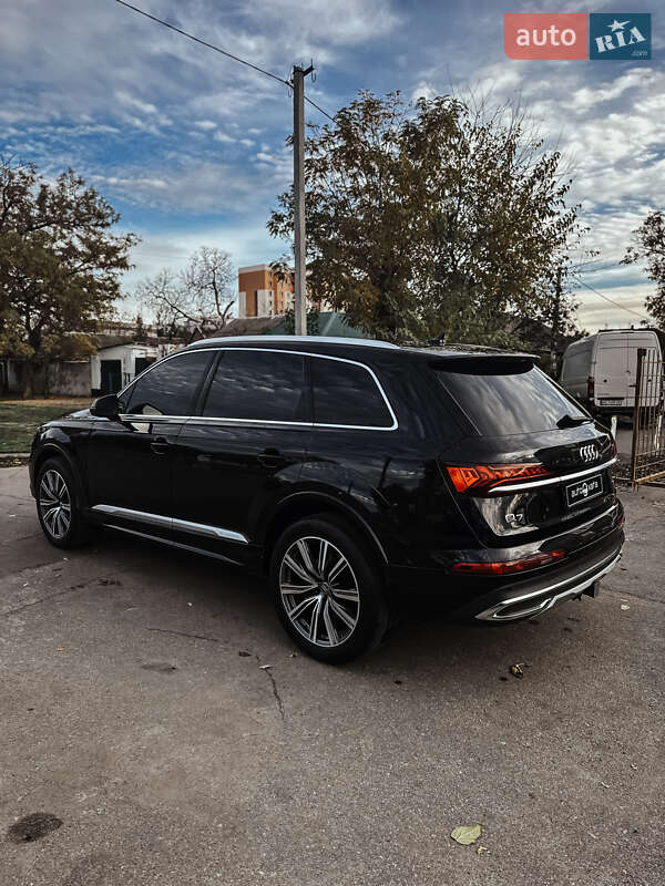Позашляховик / Кросовер Audi Q7 2019 в Миколаєві