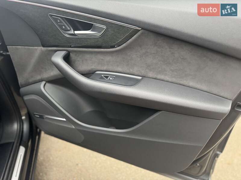 Внедорожник / Кроссовер Audi Q7 2020 в Звягеле фото 22 Внедорожник / Кроссовер Audi Q7 2020 в Звягеле
