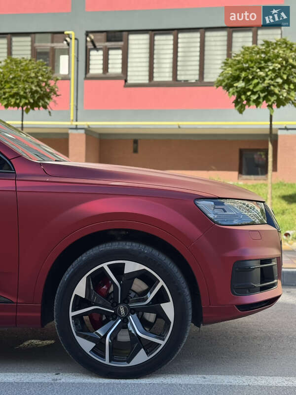 Позашляховик / Кросовер Audi Q7 2018 в Києві фото 19 Позашляховик / Кросовер Audi Q7 2018 в Києві