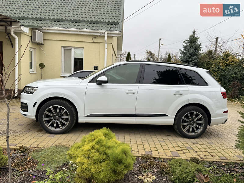 Позашляховик / Кросовер Audi Q7 2016 в Кременчуці фото 3 Позашляховик / Кросовер Audi Q7 2016 в Кременчуці