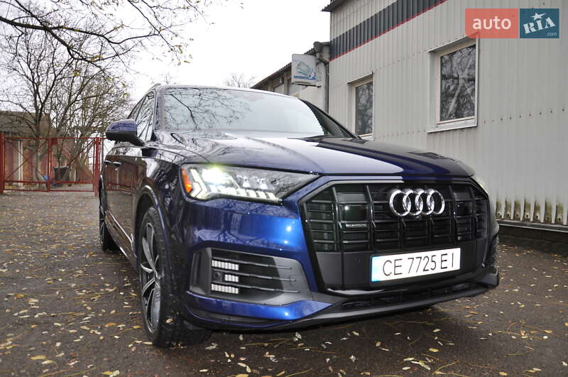 Позашляховик / Кросовер Audi Q7 2020 в Чернівцях