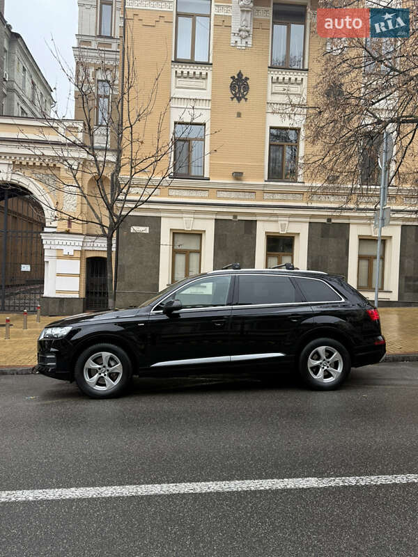 Позашляховик / Кросовер Audi Q7 2017 в Києві фото 6 Позашляховик / Кросовер Audi Q7 2017 в Києві