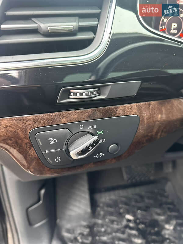 Внедорожник / Кроссовер Audi Q7 2017 в Киеве