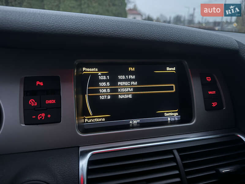 Позашляховик / Кросовер Audi Q7 2015 в Києві