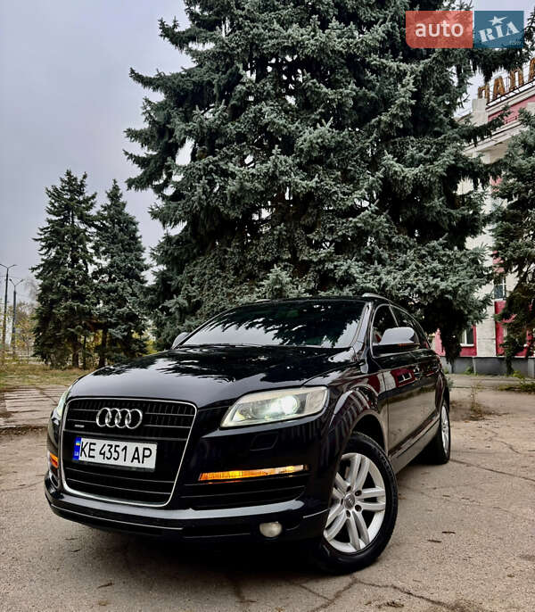 Позашляховик / Кросовер Audi Q7 2007 в Дніпрі