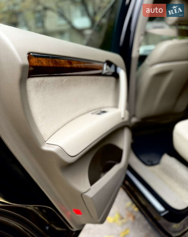 Позашляховик / Кросовер Audi Q7 2007 в Дніпрі