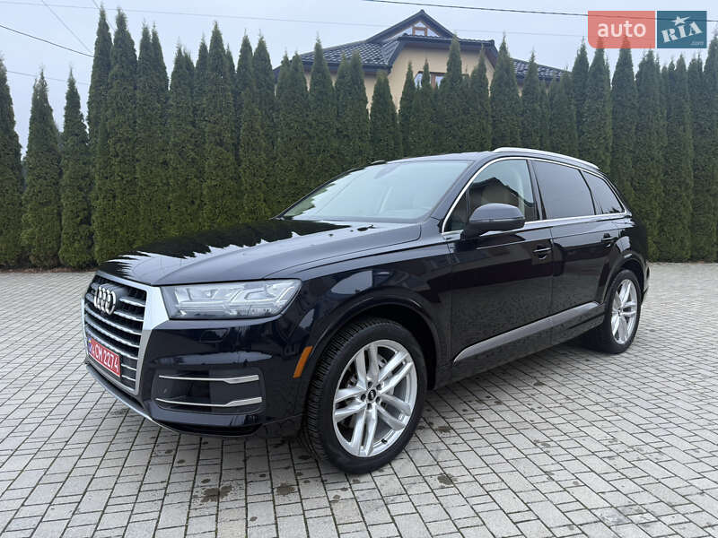 Позашляховик / Кросовер Audi Q7 2017 в Львові
