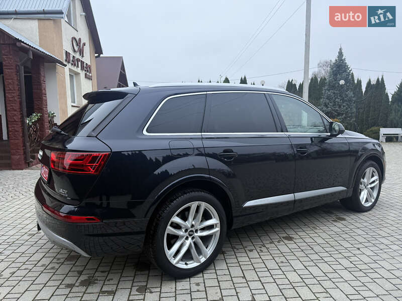 Позашляховик / Кросовер Audi Q7 2017 в Львові