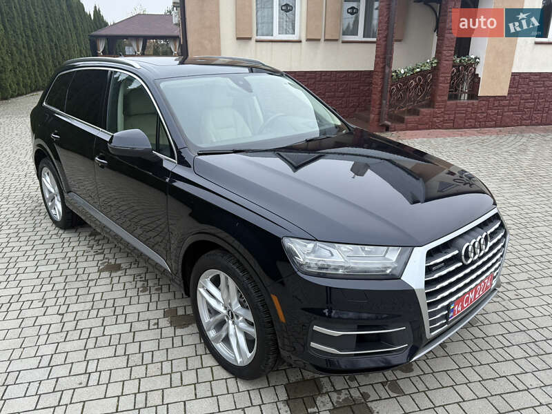 Позашляховик / Кросовер Audi Q7 2017 в Львові