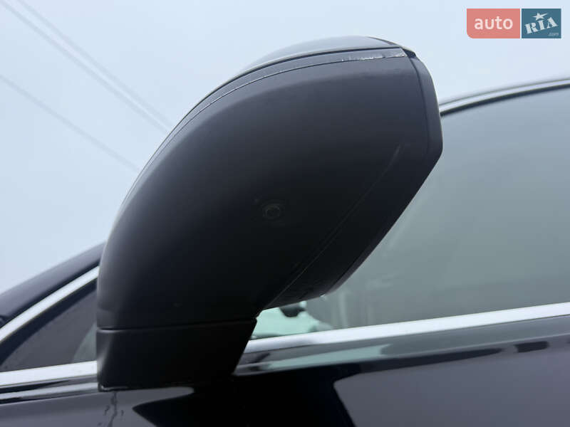 Позашляховик / Кросовер Audi Q7 2017 в Львові