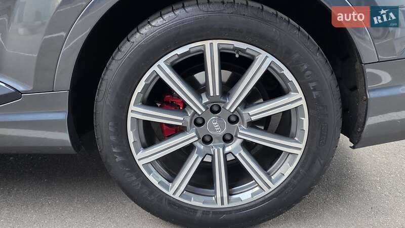 Позашляховик / Кросовер Audi Q7 2017 в Києві фото 11 Позашляховик / Кросовер Audi Q7 2017 в Києві