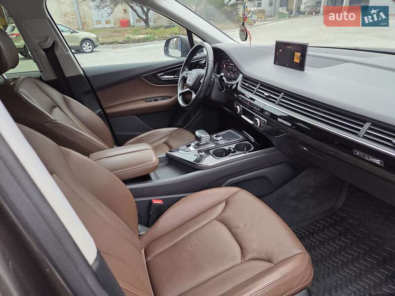 Позашляховик / Кросовер Audi Q7 2017 в Луцьку фото 14 Позашляховик / Кросовер Audi Q7 2017 в Луцьку