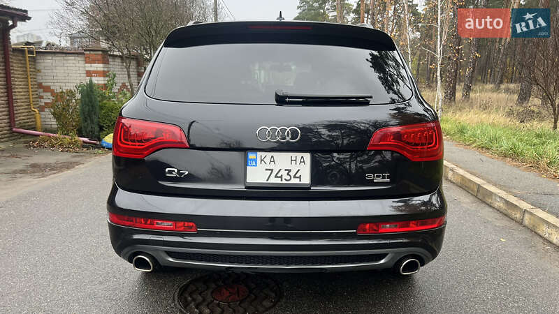 Позашляховик / Кросовер Audi Q7 2015 в Києві