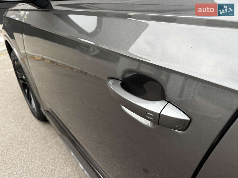 Позашляховик / Кросовер Audi Q7 2021 в Києві